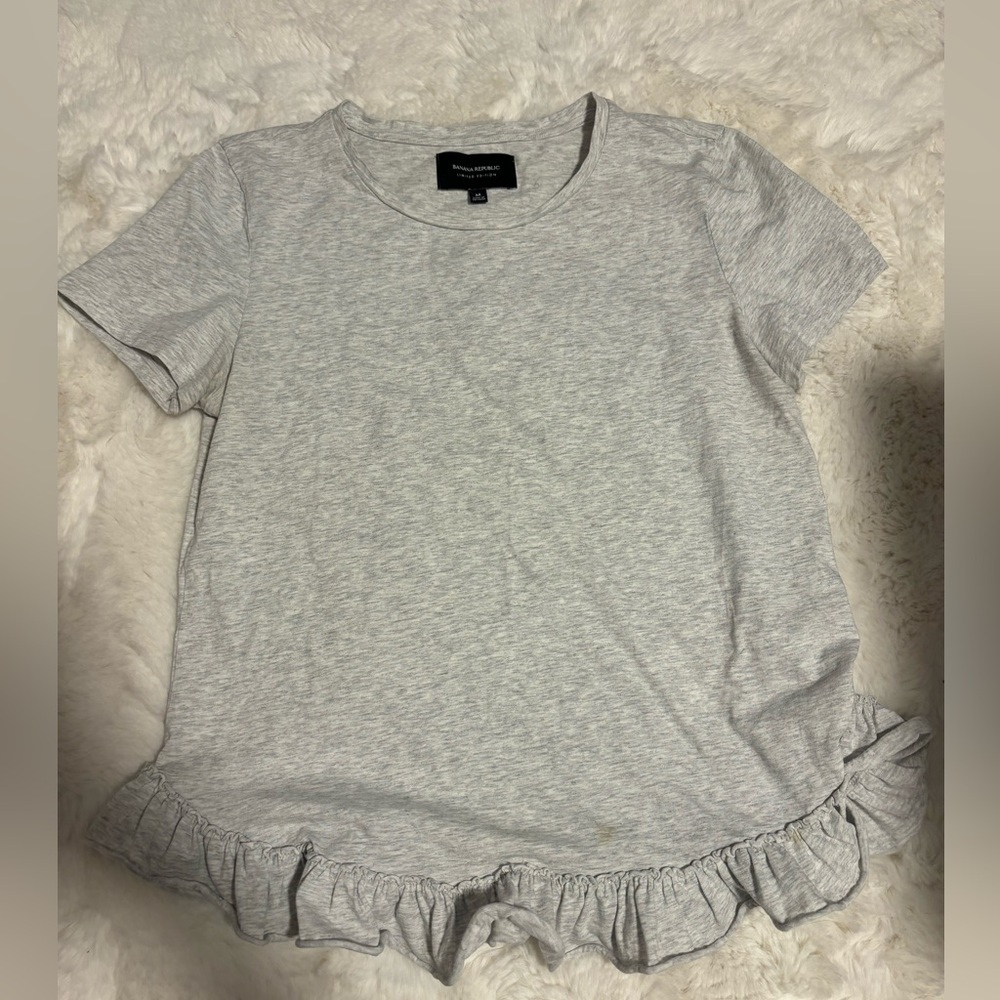 Banana Republic Gray Short Sleeve Tee with Ruffle Hem